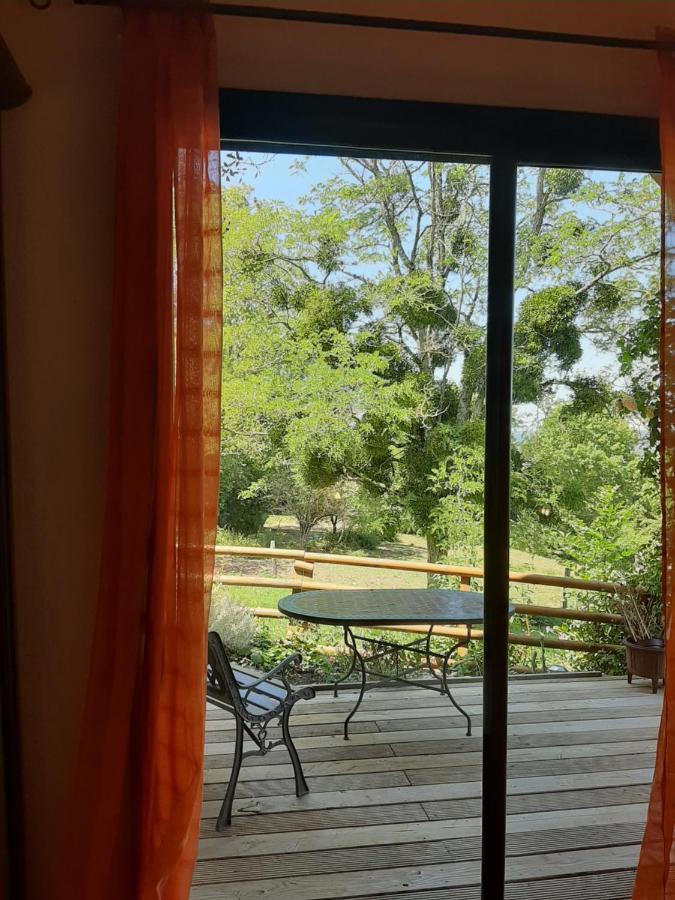Bed and Breakfast Le Grand Noyer Ambronay Exterior foto