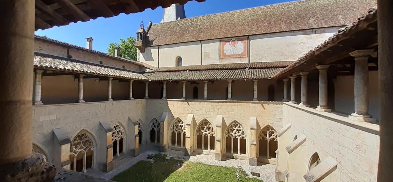 Bed and Breakfast Le Grand Noyer Ambronay Exterior foto